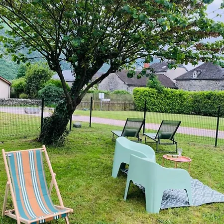Appartement La Unique - Le Jardin Sur Les Pyrenees- Vue Panoramique Montagne -jardin Cloture Prive De 100m2-parking-linge De Lit Et Serviettes Compris- *