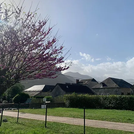 La Unique - Le Jardin Sur Les Pyrenees- Vue Panoramique Montagne -jardin Cloture Prive De 100m2-parking-linge De Lit Et Serviettes Compris- *