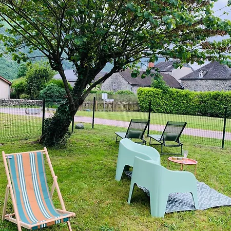 Apartmán La Unique - Le Jardin Sur Les Pyrenees- Vue Panoramique Montagne -jardin Cloture Prive De 100m2-parking-linge De Lit Et Serviettes Compris- Bielle