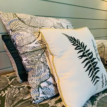 La Unique - Le Jardin Sur Les Pyrenees- Vue Panoramique Montagne -jardin Cloture Prive De 100m2-parking-linge De Lit Et Serviettes Compris-